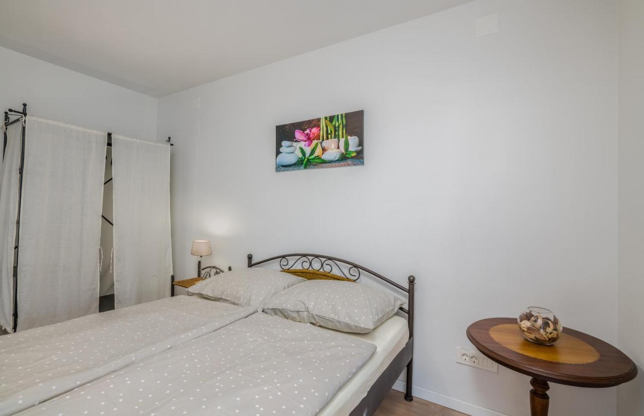 Apartment Tulipan Klimno Εξωτερικό φωτογραφία